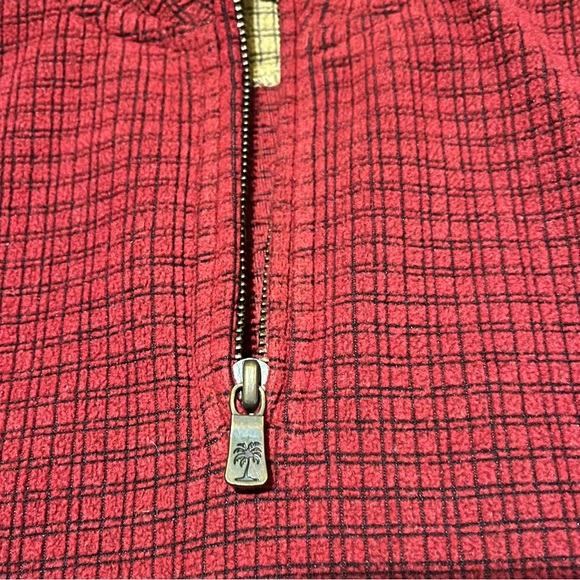 Tommy Bahama mens’ red black 3/4 zipper pullover size XL - Picture 6 of 9